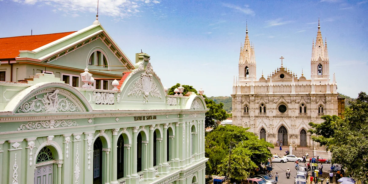 Santa-Ana-Cathedral-El-Salvador-Centroamerica-03